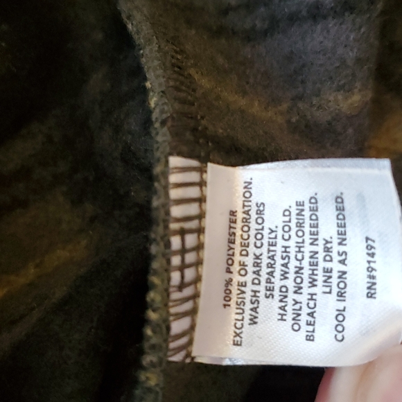 NWT pullover - Picture 4 of 6